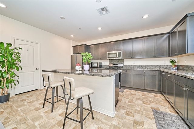 2892 Winter Park Avenue, Jurupa Valley, CA 92509