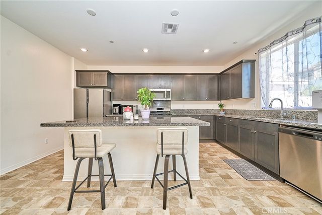 2892 Winter Park Avenue, Jurupa Valley, CA 92509