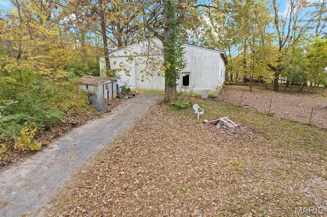 7401 State Route 140, Edwardsville, IL 62025