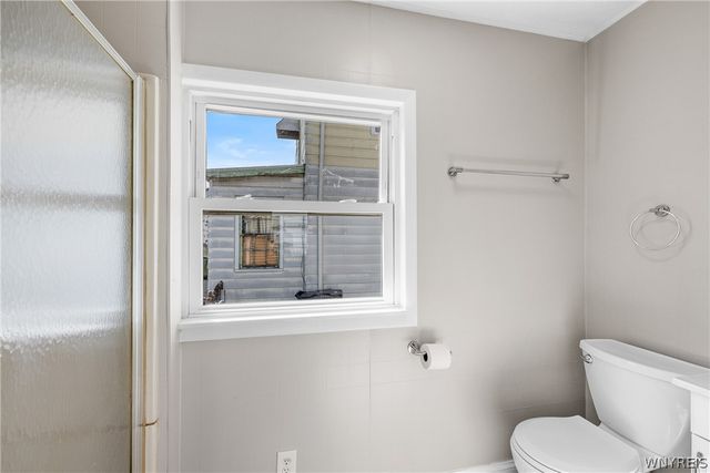 2021 Grand Avenue, Niagara Falls, NY 14301