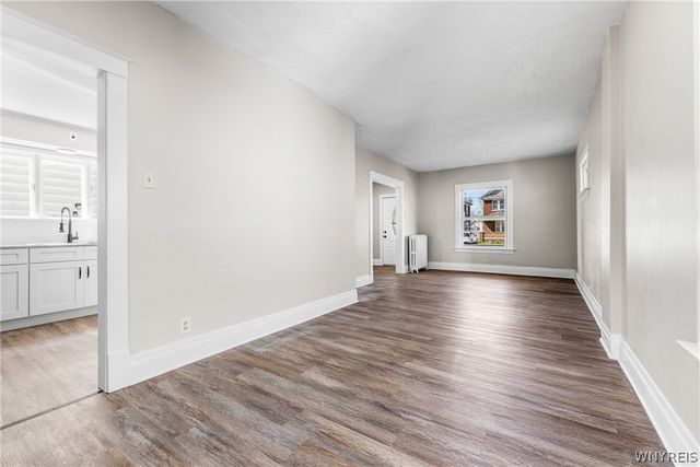 2021 Grand Avenue, Niagara Falls, NY 14301