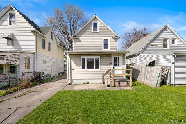 2021 Grand Avenue, Niagara Falls, NY 14301