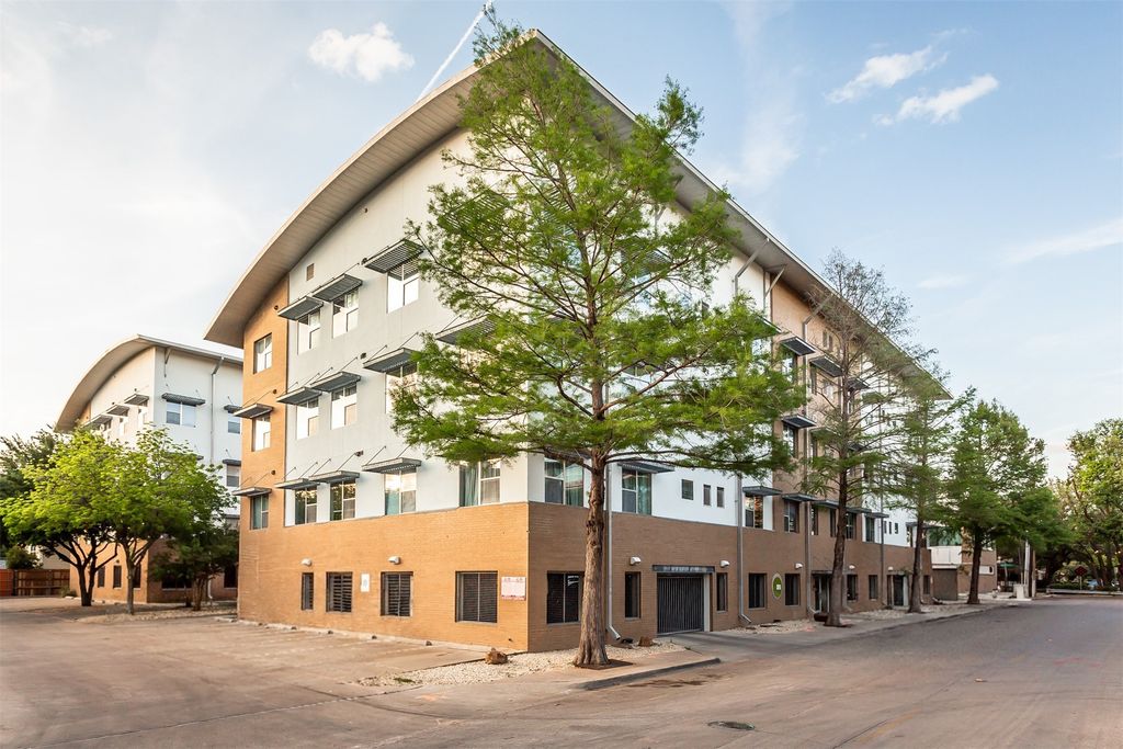 3015 Bryan Street 1A, Dallas, TX 75204