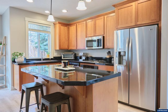 5595 Wigeon St SE, Salem, OR 97306