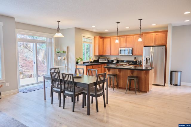 5595 Wigeon St SE, Salem, OR 97306