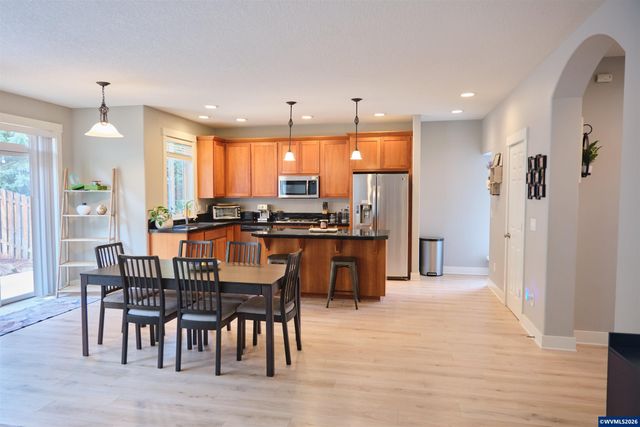 5595 Wigeon St SE, Salem, OR 97306