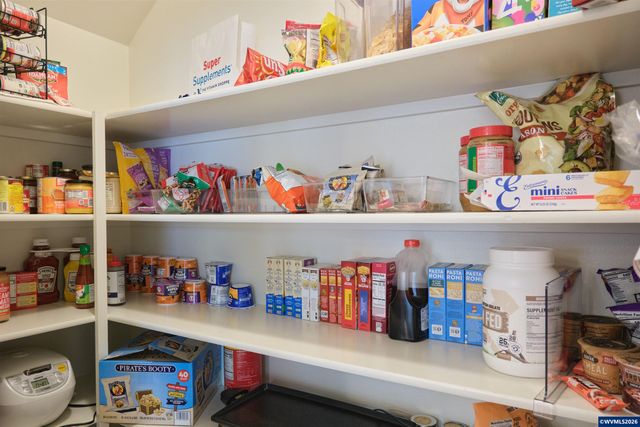 5595 Wigeon St SE, Salem, OR 97306