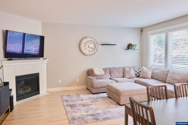 5595 Wigeon St SE, Salem, OR 97306