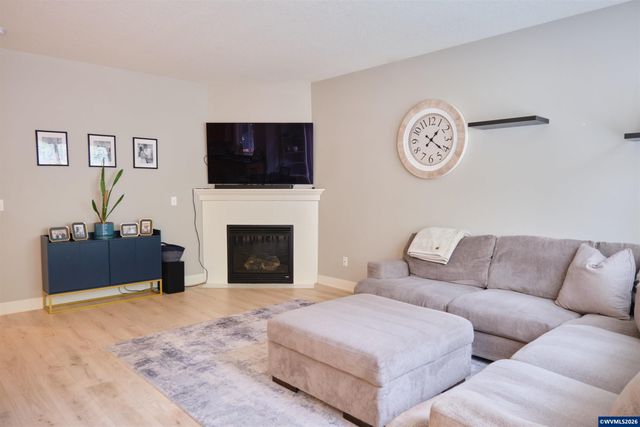 5595 Wigeon St SE, Salem, OR 97306