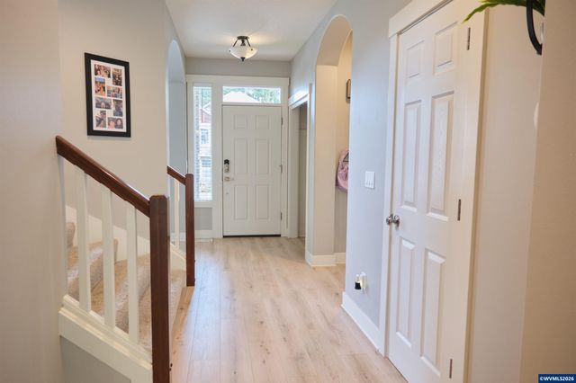 5595 Wigeon St SE, Salem, OR 97306