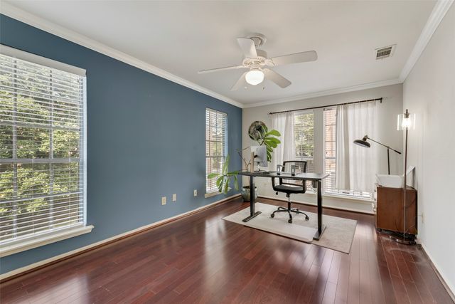 4418 Bowser Avenue 105, Dallas, TX 75219