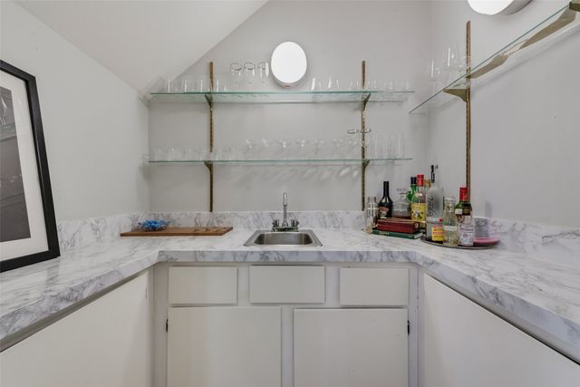 4418 Bowser Avenue 105, Dallas, TX 75219