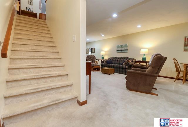 5612 Barrington Circle, Lincoln, NE 68516