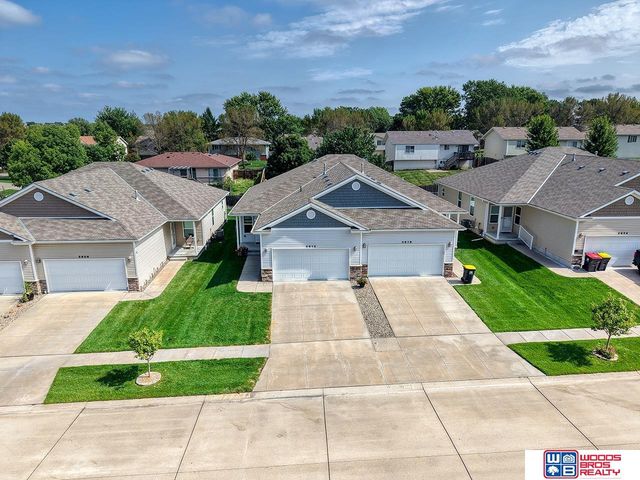 5612 Barrington Circle, Lincoln, NE 68516
