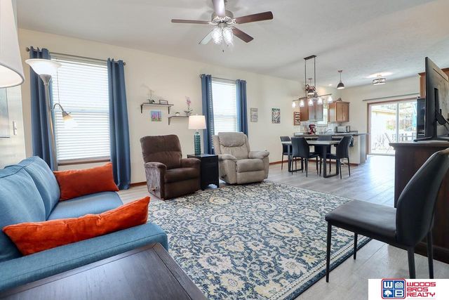 5612 Barrington Circle, Lincoln, NE 68516