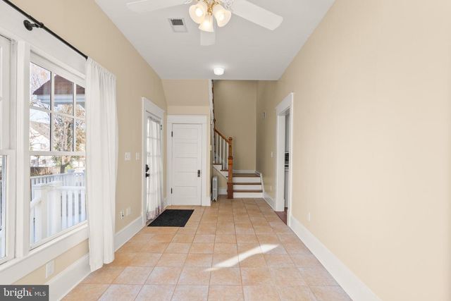 820 LOCUST ST, Herndon, VA 20170