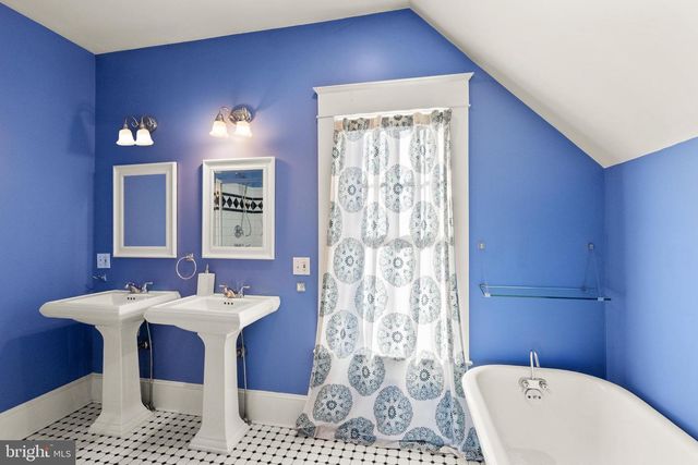 820 LOCUST ST, Herndon, VA 20170