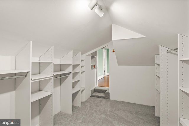 820 LOCUST ST, Herndon, VA 20170