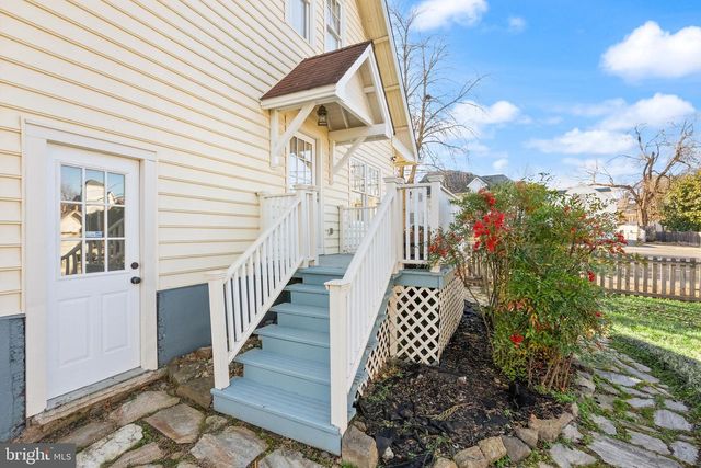 820 LOCUST ST, Herndon, VA 20170