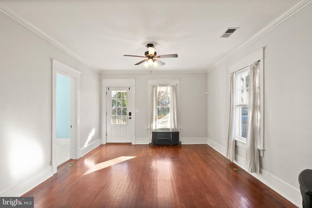 820 LOCUST ST, Herndon, VA 20170