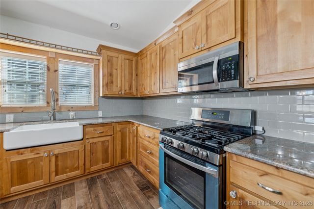 22781 S 490 Road, Tahlequah, OK 74464