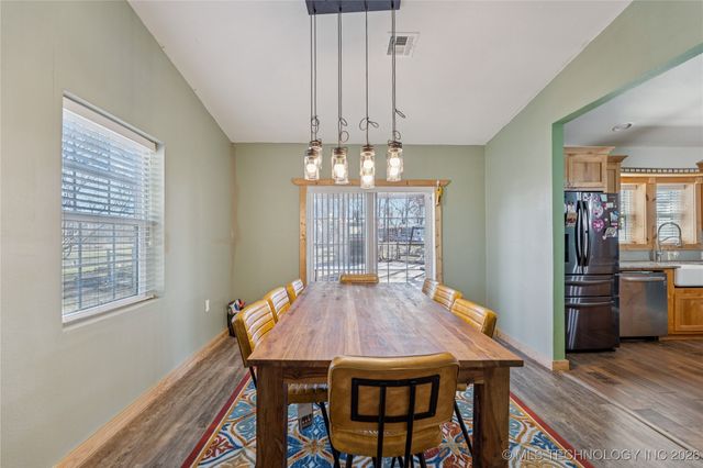 22781 S 490 Road, Tahlequah, OK 74464