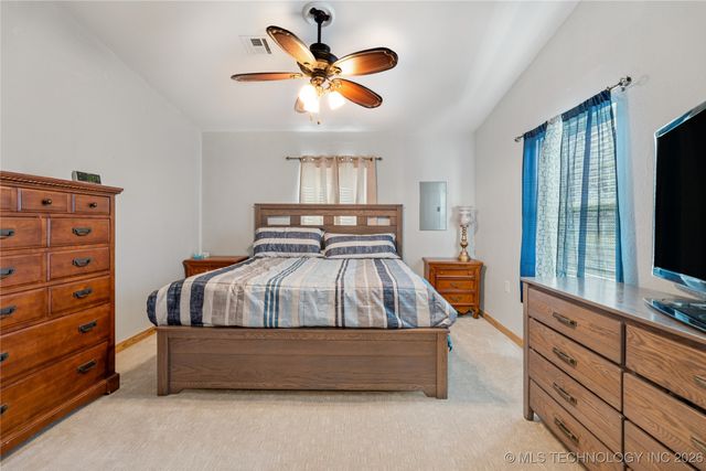 22781 S 490 Road, Tahlequah, OK 74464