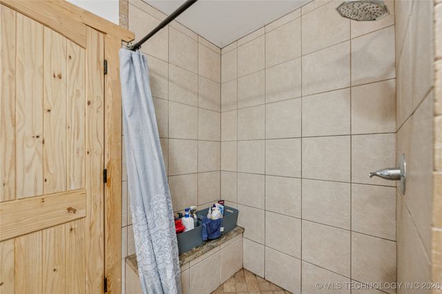 22781 S 490 Road, Tahlequah, OK 74464