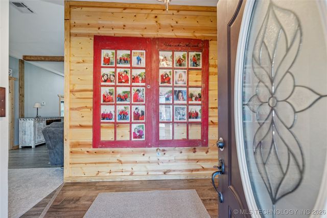 22781 S 490 Road, Tahlequah, OK 74464