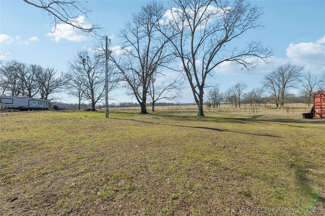 22781 S 490 Road, Tahlequah, OK 74464