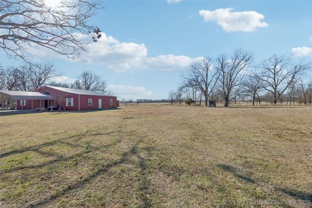 22781 S 490 Road, Tahlequah, OK 74464