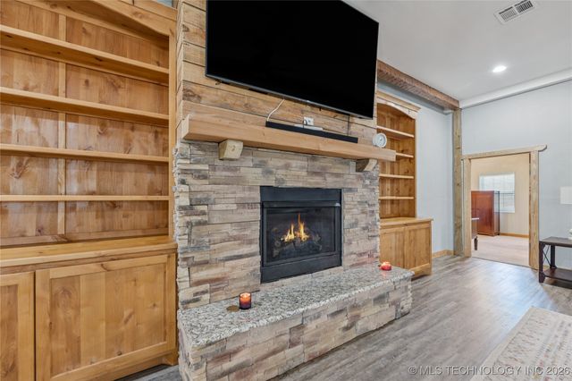 22781 S 490 Road, Tahlequah, OK 74464