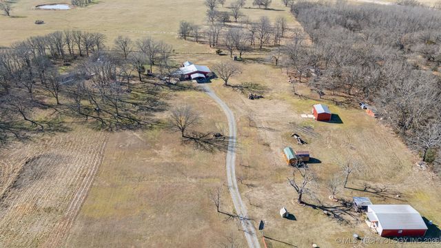 22781 S 490 Road, Tahlequah, OK 74464
