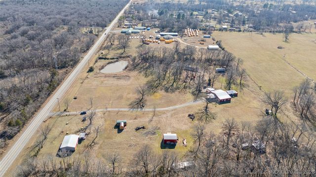 22781 S 490 Road, Tahlequah, OK 74464