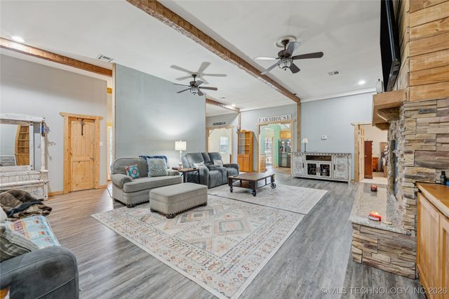 22781 S 490 Road, Tahlequah, OK 74464