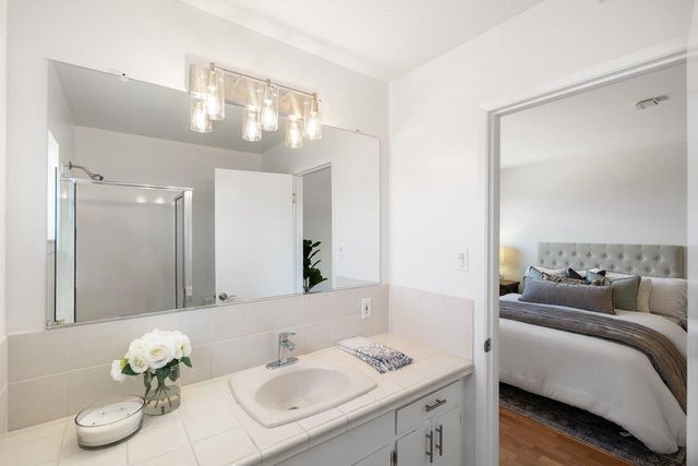 940 Glenview Drive, San Bruno, CA 94066