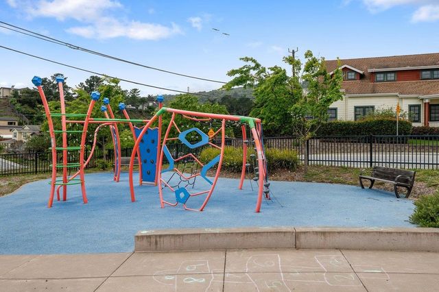 940 Glenview Drive, San Bruno, CA 94066