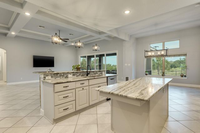 346 Blackbird DR, Spring Branch, TX 78070
