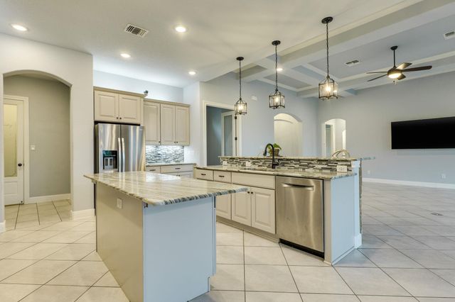 346 Blackbird DR, Spring Branch, TX 78070