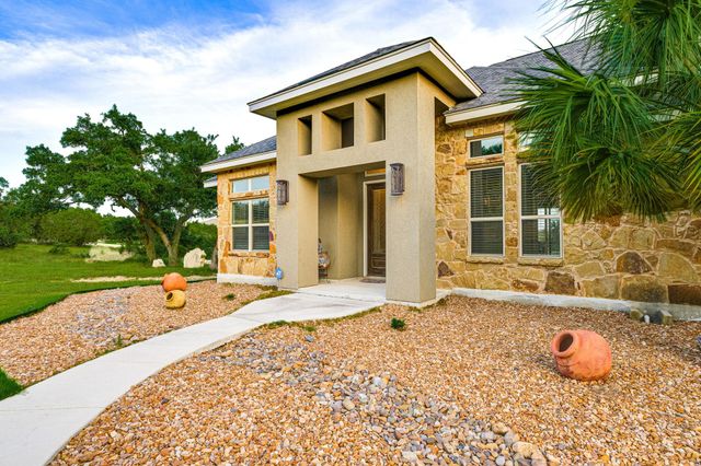 346 Blackbird DR, Spring Branch, TX 78070