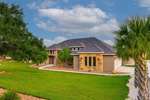 346 Blackbird DR, Spring Branch, TX 78070
