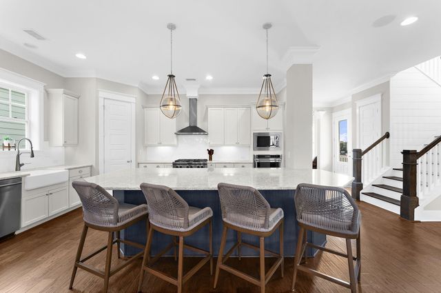 1636 Oak Leaf Street, Charleston, SC 29492