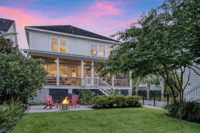 1636 Oak Leaf Street, Charleston, SC 29492