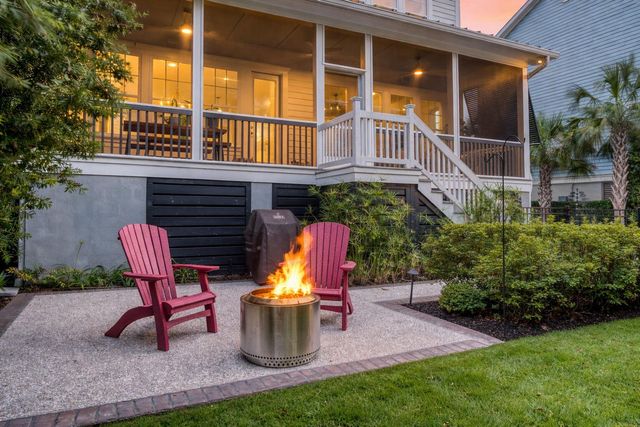 1636 Oak Leaf Street, Charleston, SC 29492