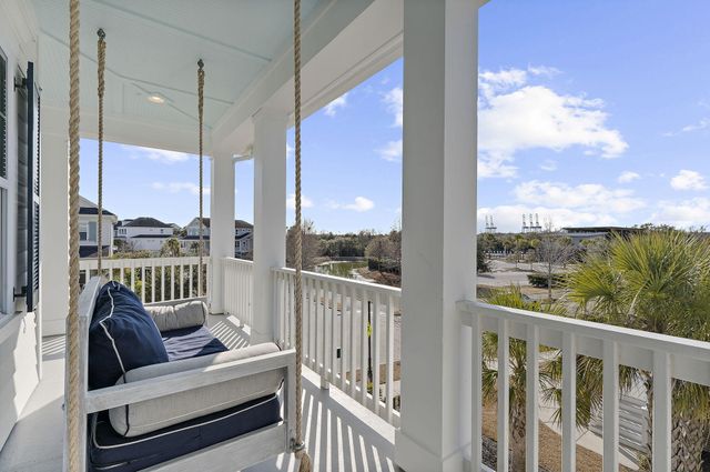 1636 Oak Leaf Street, Charleston, SC 29492