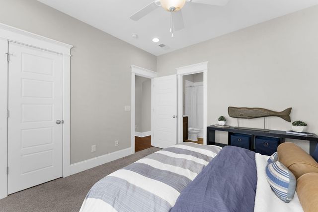 1636 Oak Leaf Street, Charleston, SC 29492