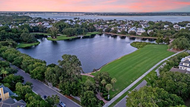 1636 Oak Leaf Street, Charleston, SC 29492