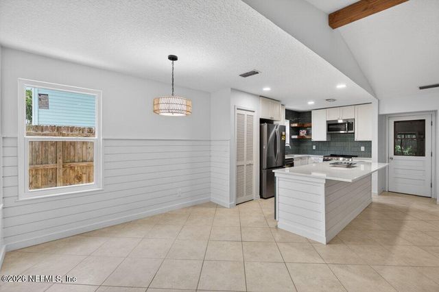 1031 24TH Street N, Jacksonville Beach, FL 32250