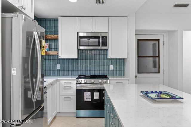 1031 24TH Street N, Jacksonville Beach, FL 32250