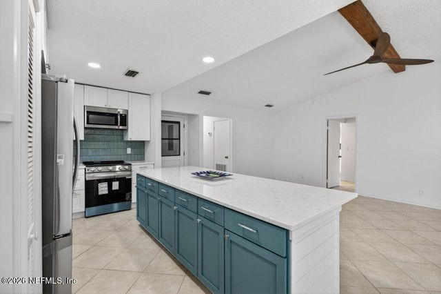 1031 24TH Street N, Jacksonville Beach, FL 32250